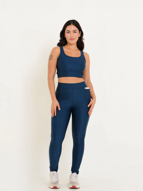 TOP CROPPED ALÇAS GROSSAS SUSTENTAÇÃO TECIDO PRADA LISO AZUL PETROLEO SHARK - comprar online