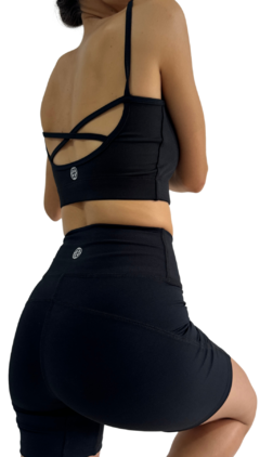 CONJUNTO DE LYCRA - BIKER + TOP NEGRO en internet