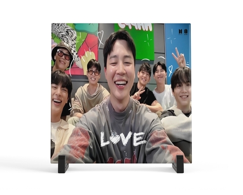 Azulejo BTS WE ARE BACK - comprar online