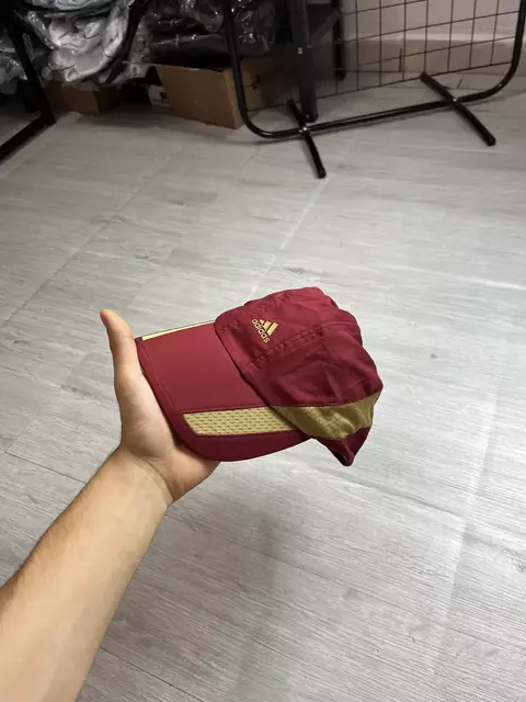 Boné Adidas Retrotech (Arsenal)