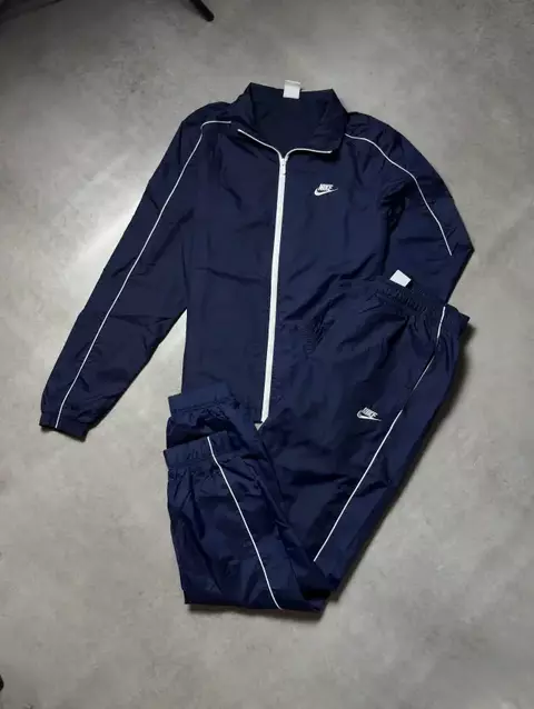 Conjunto Nike NSW Impermeável (Azul Marinho)