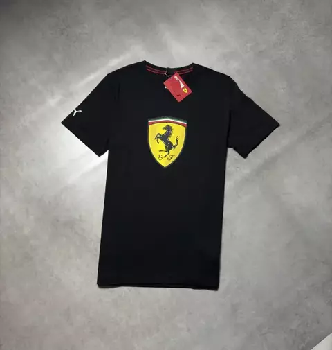 Camiseta Puma X Ferrari Big Logo (Preta)