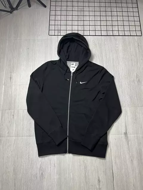 Jaqueta Nike Swoosh Metalic (Preta)