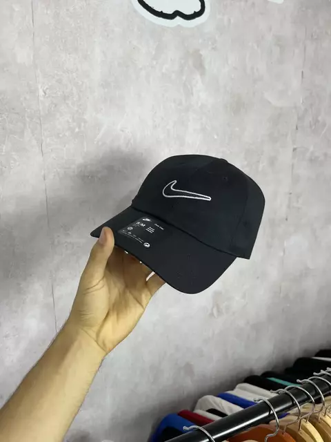 Boné Nike Dri-Fit Academy (Preto)