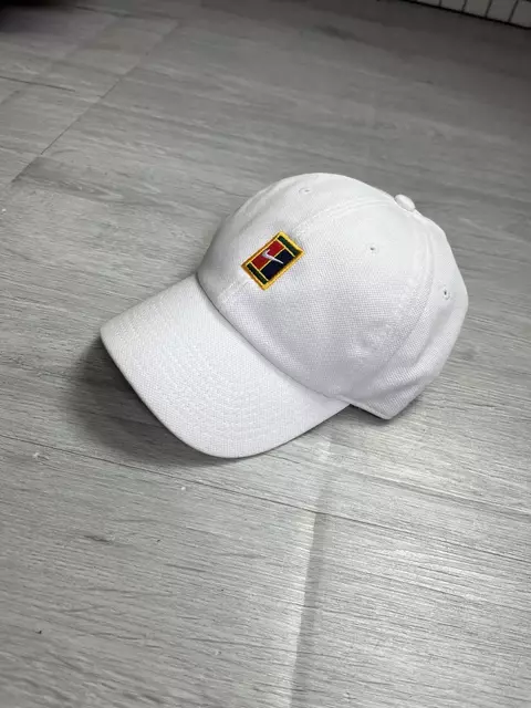 Boné Nike Court (Branco)
