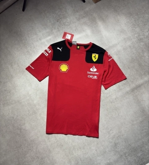 Camiseta Puma x Santander Ferrari (Vermelha)