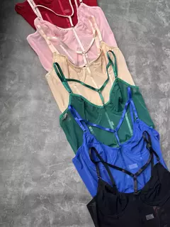 BUSTIER MAGUI en internet