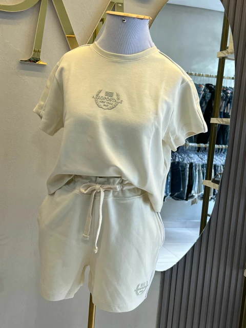 CONJUNTO OFF WHITE 0125 AEROPOSTALE