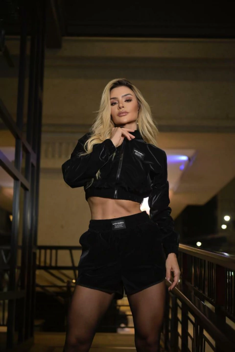 CONJUNTO JAQUETA + SHORT EFEITO GRANITO 13077 MARIA GUEIXA