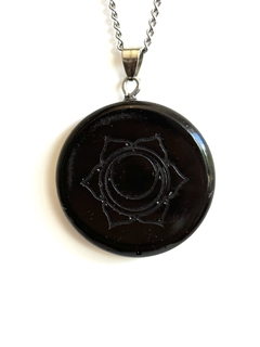 Dije Orgonita Chakra Svadhishthana o Sacro de Cuarzo Blanco, Turmalina, Pirita y Hierro