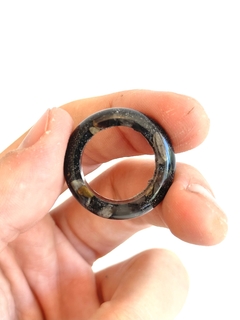 Orgonita Anillo Onix Estilo Redondo de Hierro y Cuarzo Cristal en internet