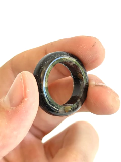 Orgonita Anillo Onix Estilo Redondo de Hierro y Cuarzo Cristal - CAZIMI ORGON