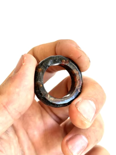 Orgonita Anillo Cornalina Roja Estilo Redondo de Hierro y Cuarzo Cristal - comprar online