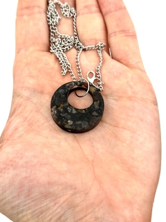 Dije Orgonita ”Infinito” de Onix, Cuarzo Blanco, Turmalina, Pirita y Hierro - CAZIMI ORGON