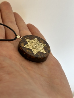Dije Orgonita Hexagrama de Ojo de Tigre , Cuarzo Blanco, Turmalina, Pirita y Hierro - tienda online