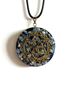 Dije Orgonita Mandala Semilla de la Vida de Cuarzo Azul , Cuarzo Blanco, Turmalina, Pirita y Hierro - comprar online