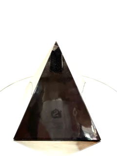 Orgonita Pirámide Gigante de Cuarzo Ahumado, Cuarzo Blanco, Turmalina, Pirita y Hierro - tienda online