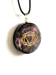 Dije Orgonita Chakra Ajna o Tercer Ojo de Cuarzo Blanco, Shunguita, Turmalina, Pirita y Hierro - CAZIMI ORGON
