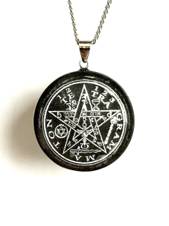 Dije Orgonita Tetragrammaton de Cuarzo Blanco, Shunguita, Turmalina, Pirita y Hierro - comprar online