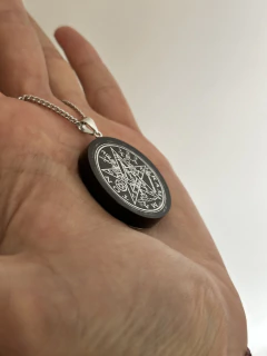 Imagen de Dije Orgonita Tetragrammaton de Cuarzo Blanco, Shunguita, Turmalina, Pirita y Hierro