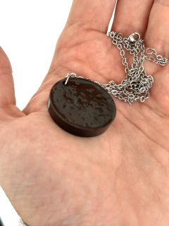 Dije Orgonita Circular Negro de Cuarzo Cristal y polvo de Hierro Atomizado - online store