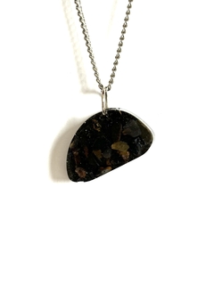 Dije Orgonita ”Balance” de Onix, Cuarzo Blanco, Shunguita, Turmalina, Pirita y Hierro - buy online