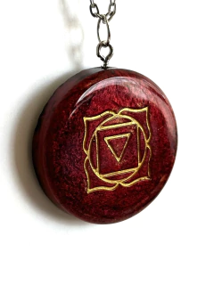 Dije Orgonita Chakra Raiz Muladhara de Cuarzo Cristal, Tirmalina, Pirita y Hierro - comprar online