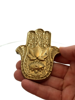 Orgonita Mano de Fatima Dorada de Cuarzo Cristal, Turmalina, Pirita y Hierro - comprar online