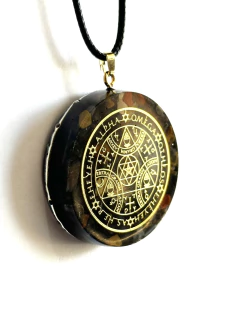 Dije Orgonita Sigilo Enochiano de Onix, Cuarzo Blanco, Shunguita, Turmalina, Pirita y Hierro - online store