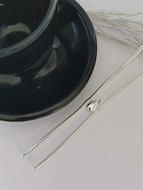 Colar Choker Gravatinha em fita gota Banhado A Ouro 18k