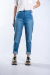 Jeans Mom Sara en internet