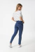 Jeans Mom Karol en internet