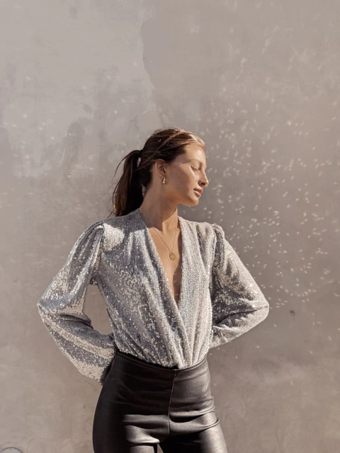 BODY CHARM LENTEJUELAS