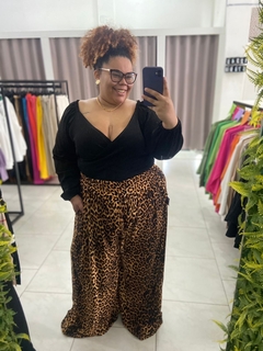 CALÇA PANTALONA EM VISCOSE PLUS SIZE na internet