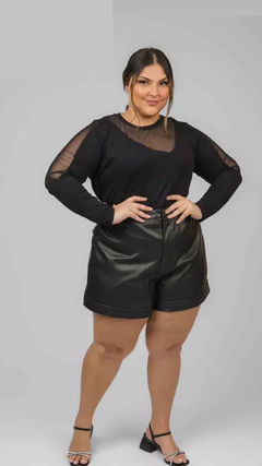SHORT EM PU COM BARRA