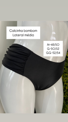CALCINHA BOMBOM LATERAL MÉDIA - Maria Flor Moda Plus Size