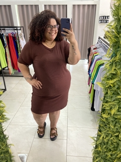 VESTIDO CANELADO PLUS SIZE - Maria Flor Moda Plus Size