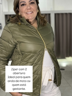 Imagem do JAQUETA COM CAPUZ REMOVÍVEL PLUS SIZE