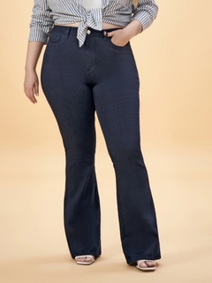 CALÇA JEANS FLARE PLUS SIZE - comprar online