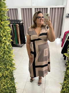 VESTIDO MIDI PLUS SIZE - Maria Flor Moda Plus Size