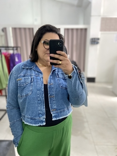 JAQUETA CROPPED PLUS SIZE - comprar online