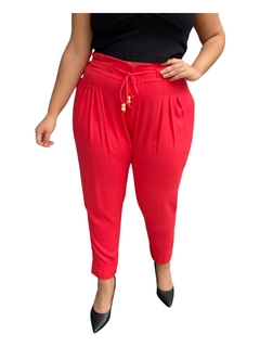 CALÇA EM VISCOSE SARJADA PLUS SIZE - Maria Flor Moda Plus Size