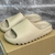 Yeezy Slides Pure (First release) - comprar online