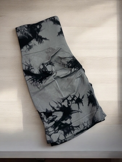 SHORT BATIK GRIS/NEGRO en internet