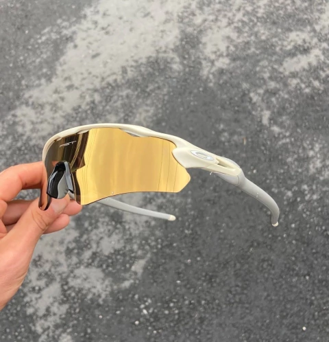 Radar PIET lentes gold café