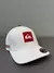 Boné Quiksilver Branco C/Vermelho - comprar online