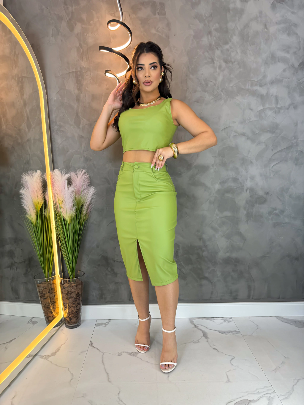 Conjunto de Saia Midi em Corino