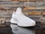 Adidas AD Yeezy 350 en Total White - comprar en línea