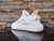 Adidas AD Yeezy 350 en Total White en internet