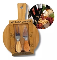 Tabla para quesos con utensilios